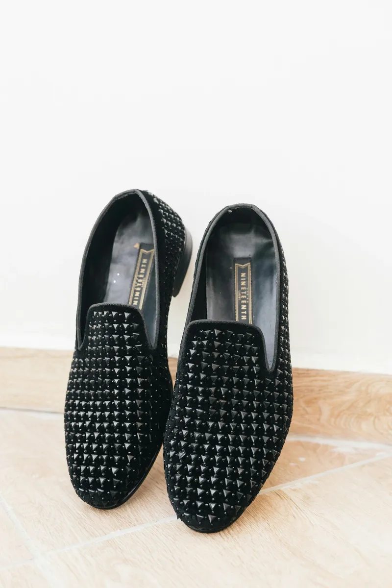 Loafers din catifea neagră cu model geometric, pentru ținute de gală